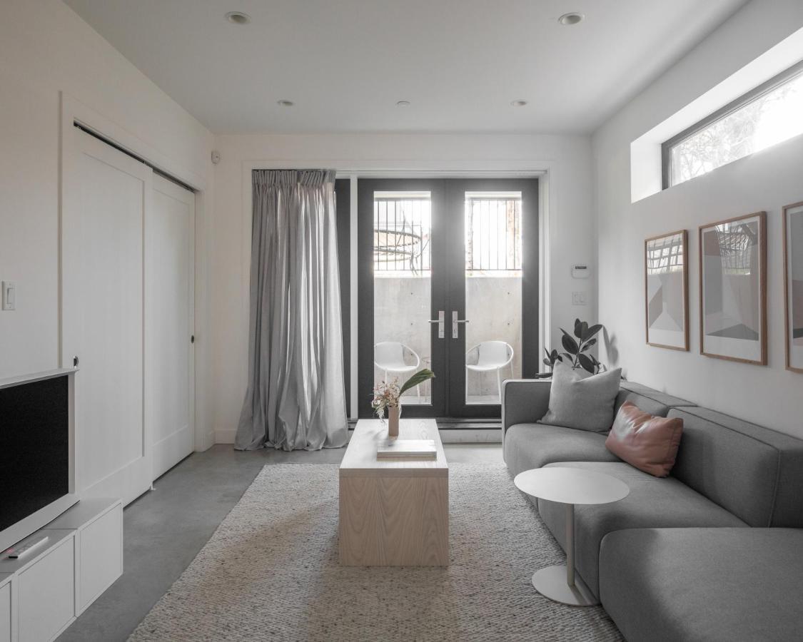 Welcome To Kinn Apartment - Lovely One Bedroom Vancouver Exterior photo