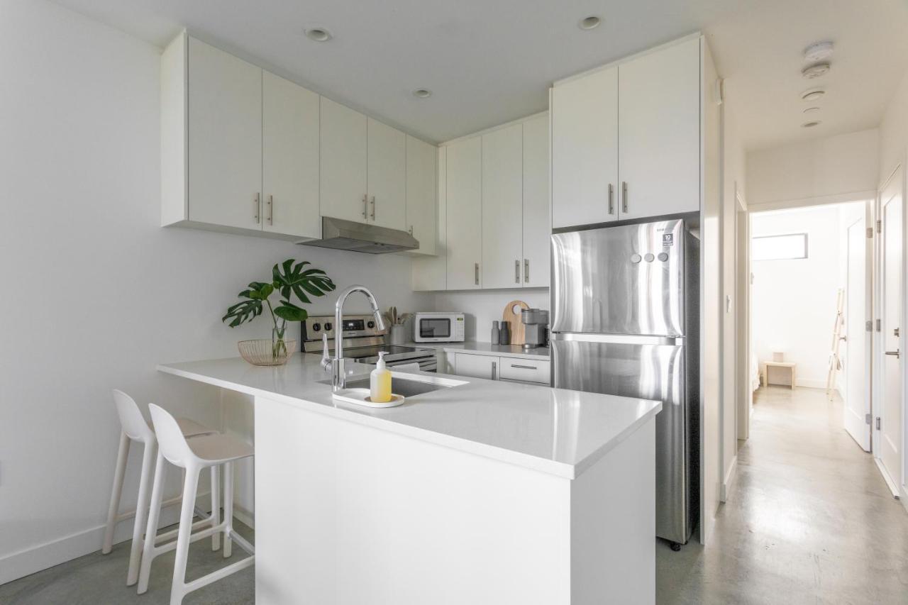 Welcome To Kinn Apartment - Lovely One Bedroom Vancouver Exterior photo
